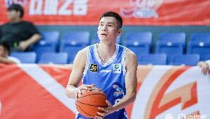 米兰体育官方-媒体人:李江淮和福建男篮续约 大胆猜测将是球员+助教的身份