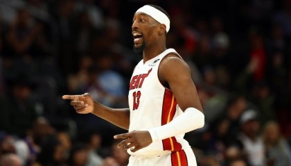 中国米兰-杨毅:阿德巴约狂刷83分让人恶心!这样的比赛这样的闹剧会遗臭万年