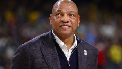 米兰体育平台-里弗斯宣布结束NBA执教生涯 不再继续执教NBA球队